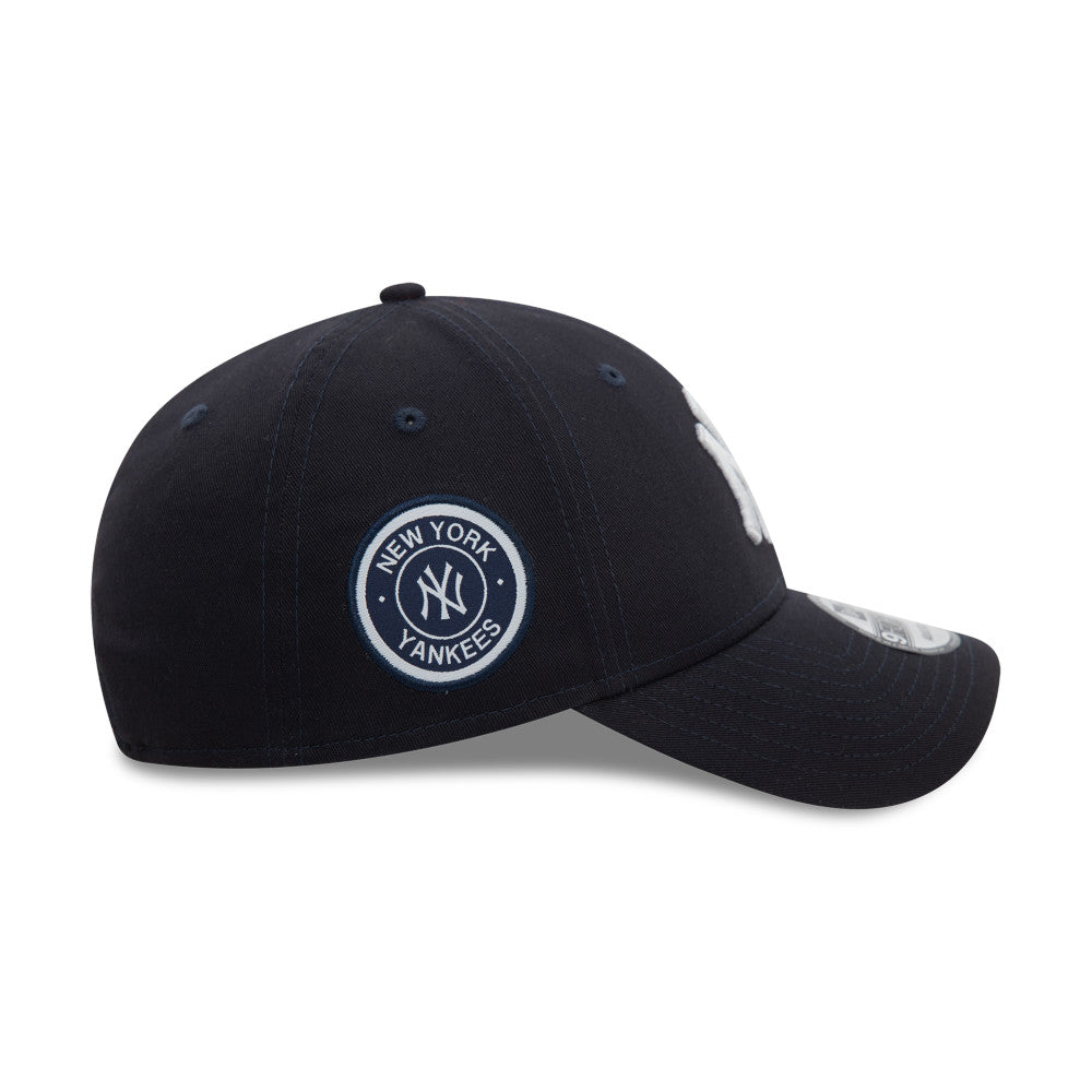 New York Yankees Hat - MLB Side Patch Black 9Forty Strapback Cap - New Era
